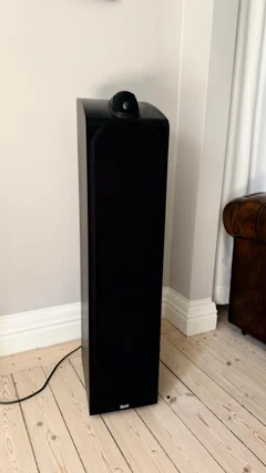 Bowers Wilkins 703 f&ouml;rsta generationen