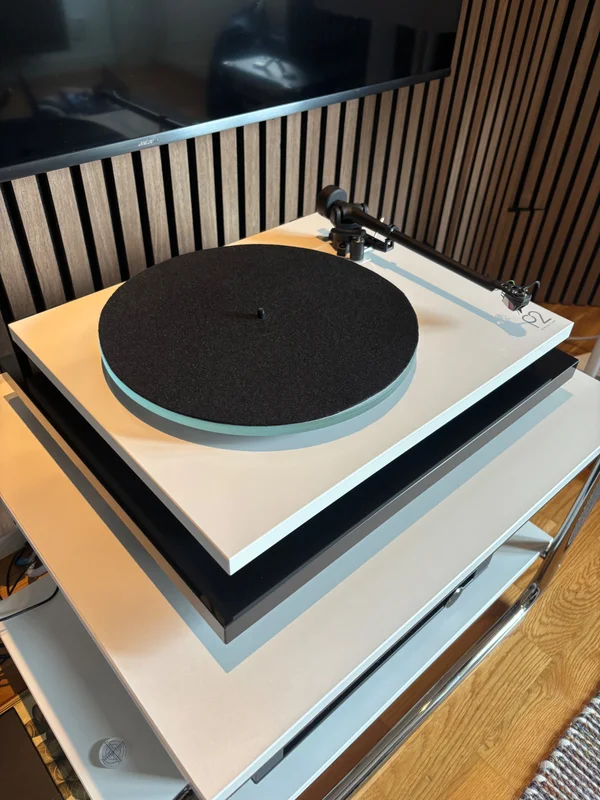 Rega P2 med ND3 - Bild 6 av 9