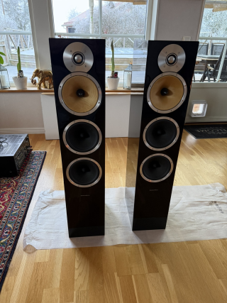 Bowers & Wilkins
