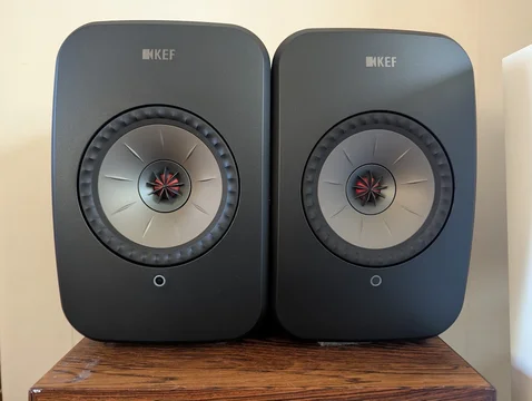 KEF LSX, Svart