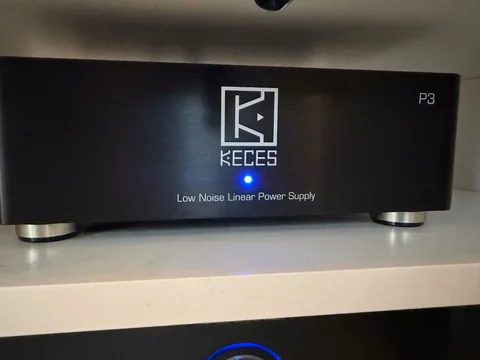 Keces P3- 1 extern nätdel med två zoner. Keces P3- 1 extern nätdel med två zoner.