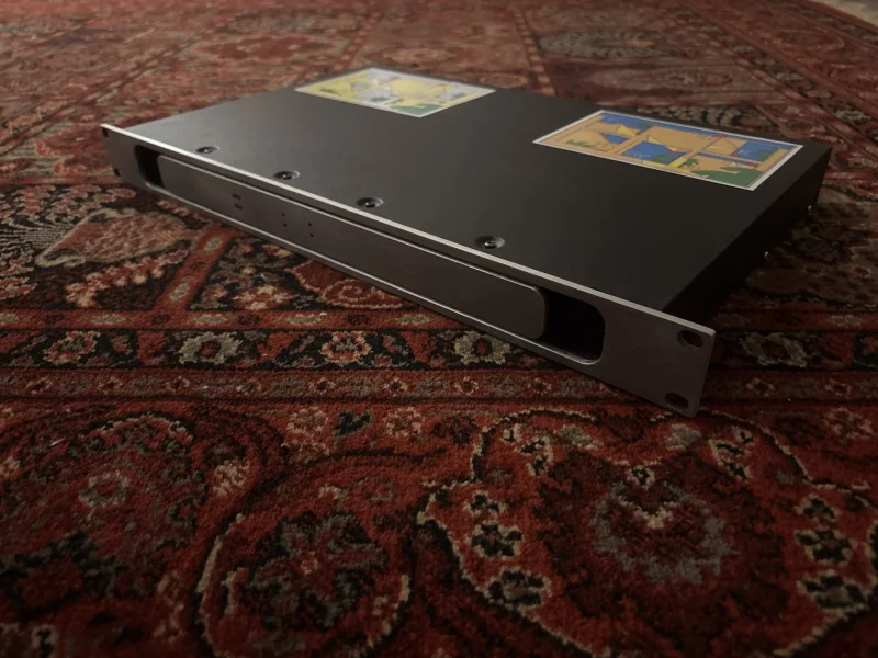 Defekt LAB.GRUPPEN E 8:2 Defekt LAB.GRUPPEN E 8:2 - Bild 1 av 2