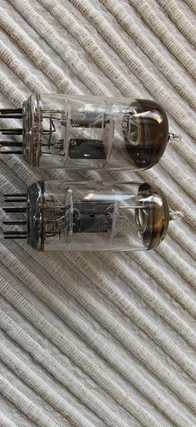 Ett par Telefunken ECC81 fr&aring;n tidigt 1960-tal !