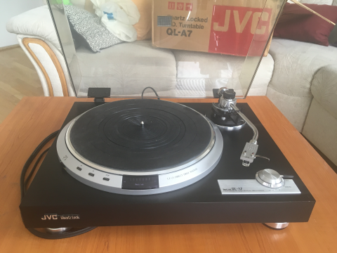 JVC QL A7 (med original kartong)