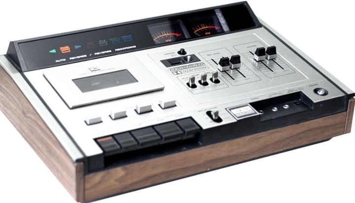 Akai GXC-75