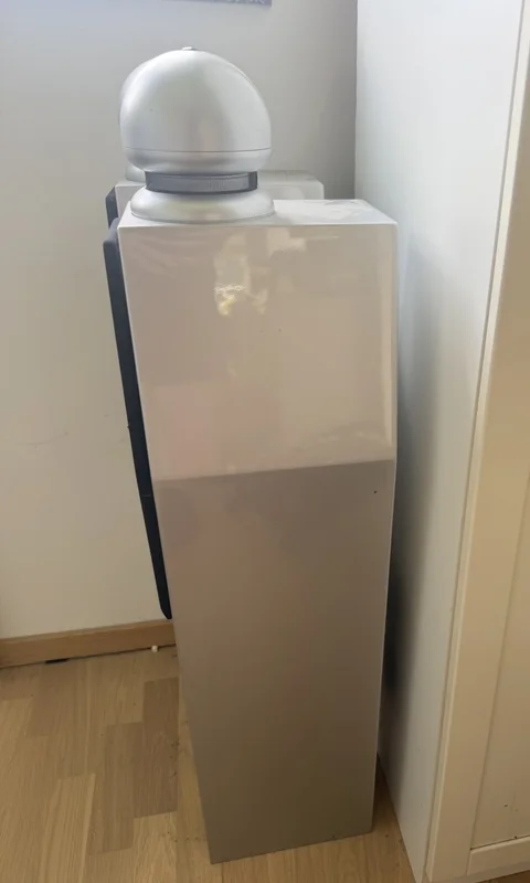 ELAC Dolce Vita – exklusiva golvhögtalare med originalstativ ELAC Dolce Vita – exklusiva golvhögtalare med originalstativ - Bild 2 av 4