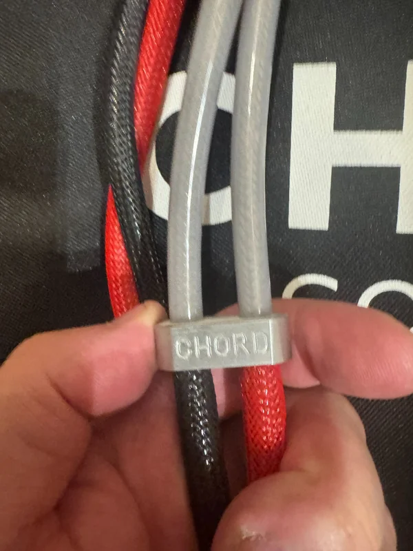 Chord Signature Reference H&ouml;gtalarkabel Svart/R&ouml;d - Bilde 4 av 5