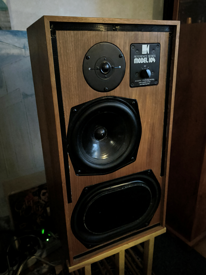 Kef 104 reference