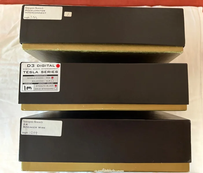 Synergistic Research cables - Bild 12 av 14