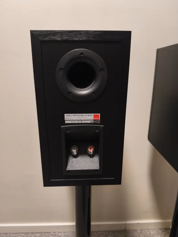 Dali Opticon 2 Mk 2/ Dali Connect Stand E-600 (Svarta) - Bild 6 av 13