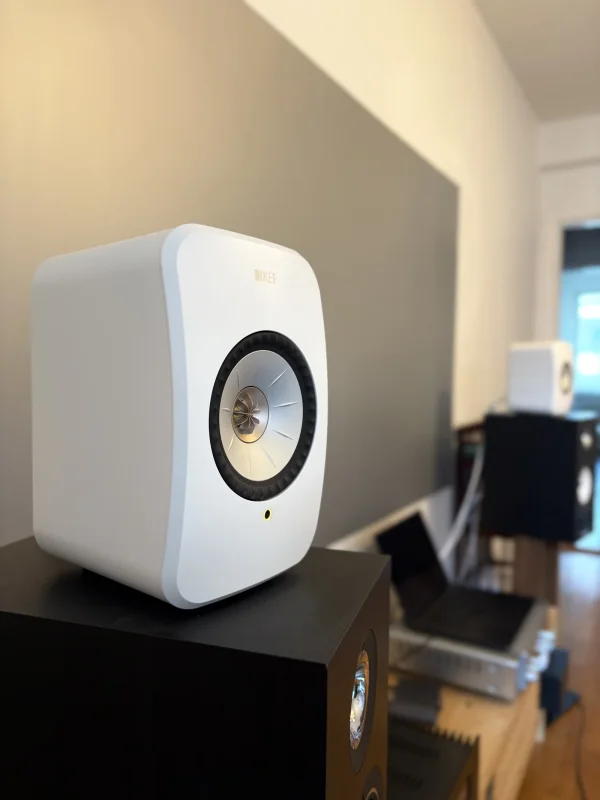 KEF LSX II &ndash; Mineral White &ndash; Nyskick - Bild 2 av 2