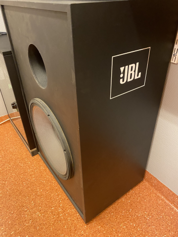 Jbl 4645c subwoofer