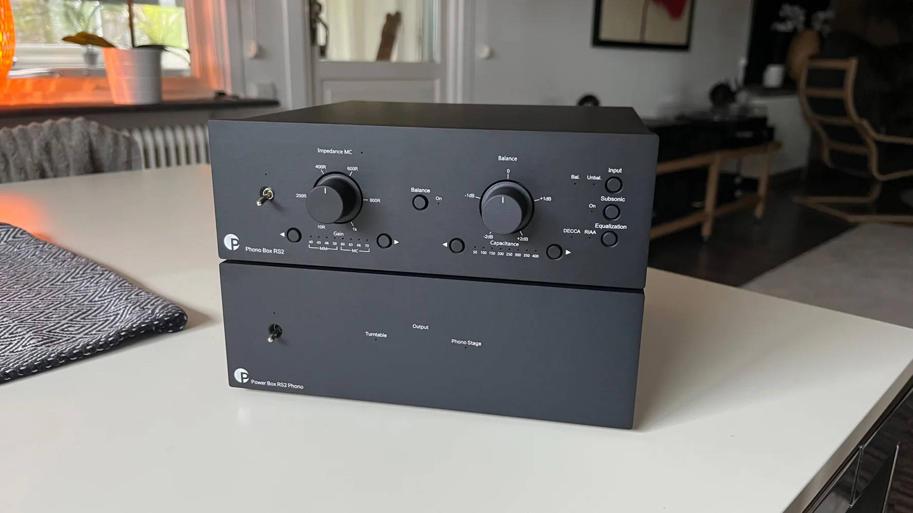 Pro-Ject phono box RS2 med RS2 nätdel