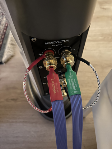 Nordost Norse 2 jumpers Nordost Norse 2 jumpers - Bild 2 av 2