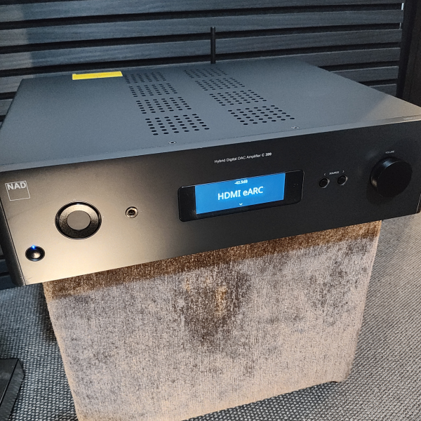 NAD C399 m fjärr NAD C399 m fjärr - Bild 2 av 3