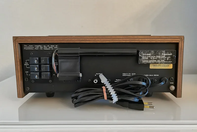 Sansui AU-555A + Sansui TU-666 - Bild 8 av 12