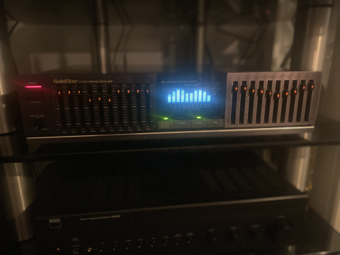 Ovanlig o fin Equalizer. 