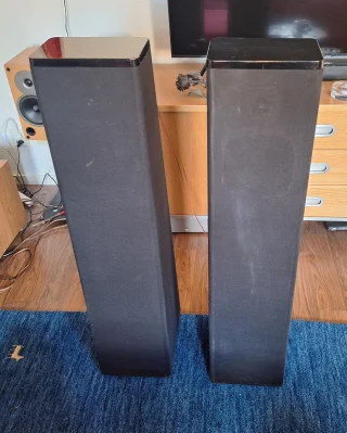 Paret högtalare MIRAGE OM-12