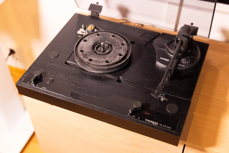 Thorens TD318 mk II - Bild 2 av 5