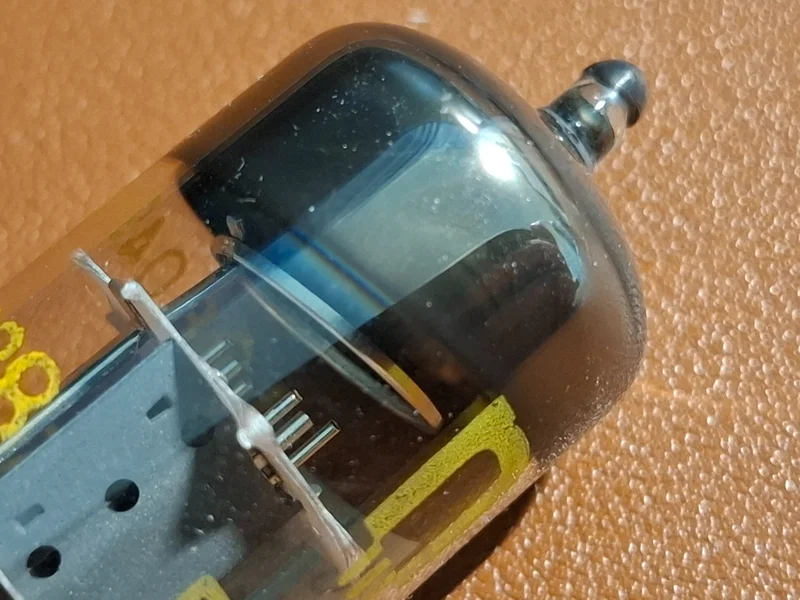 RFT ECC83 / 12AX7 – Matchat NOS-par – Tysk kvalitet RFT ECC83 / 12AX7 – Matchat NOS-par – Tysk kvalitet - Bild 5 av 6