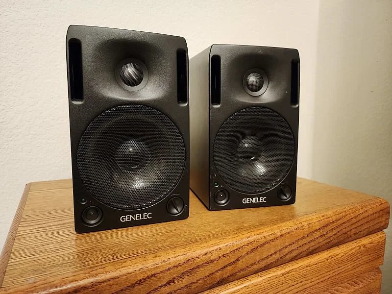 Genelec 1029A  aktiva studiomonitorer - Bild 1 av 2