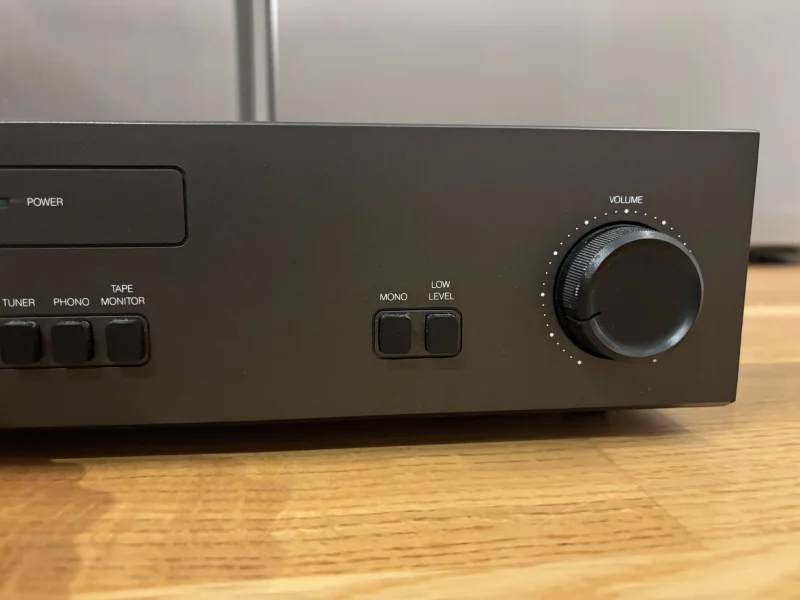 NAD 3220PE &ndash; klassisk hifi-f&ouml;rst&auml;rkare i 3020 serien - Bild 6 av 7