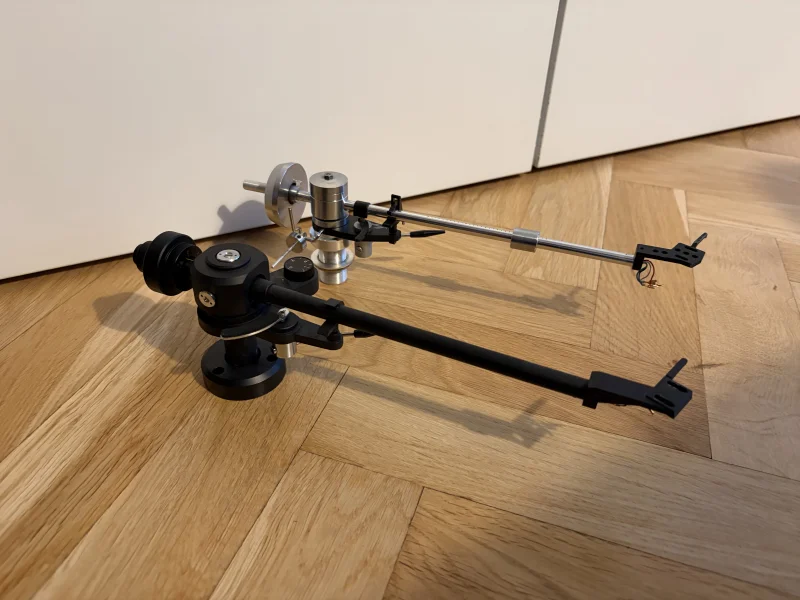 Jelco SA-250 ST och Mayware Formula V Jelco SA-250 ST och Mayware Formula V - Bild 1 av 4