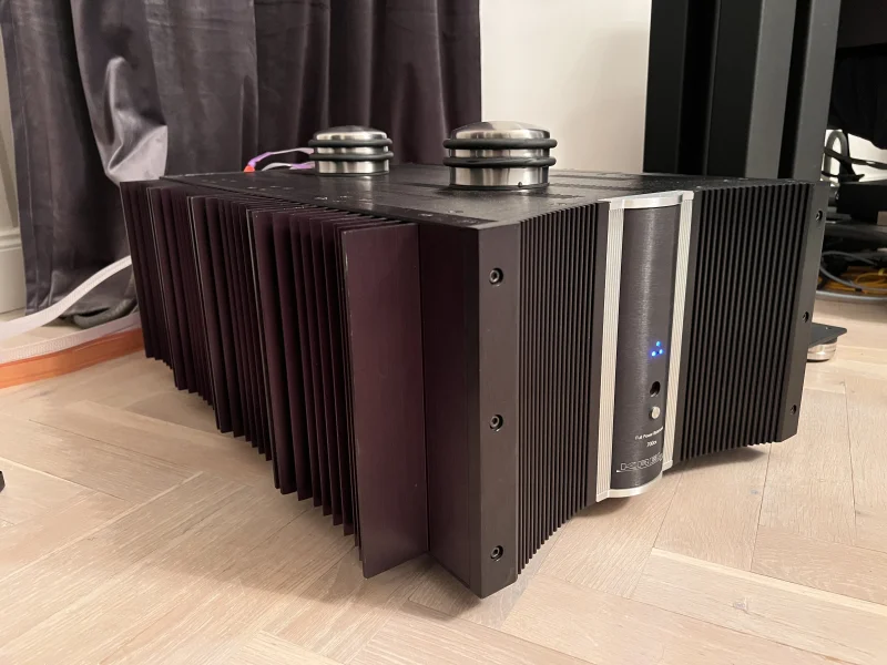 Krell FPB-700 CX Re-capped + Krell KCT Re-capped Krell FPB-700 CX Re-capped + Krell KCT Re-capped - Bild 2 av 8