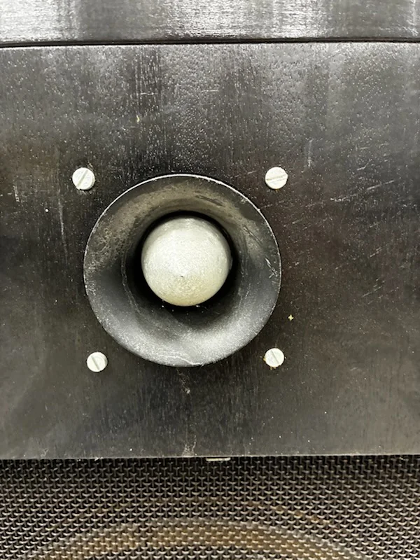 Jbl 2402 ett par 1700kr Jbl 2402 ett par 1700kr - Bild 3 av 4