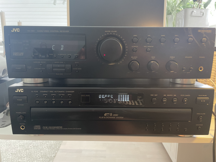 JVC stereopaket skänkes