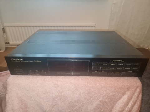 Pioneer radio