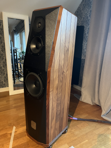 Peak Consult The Empress Signature  V