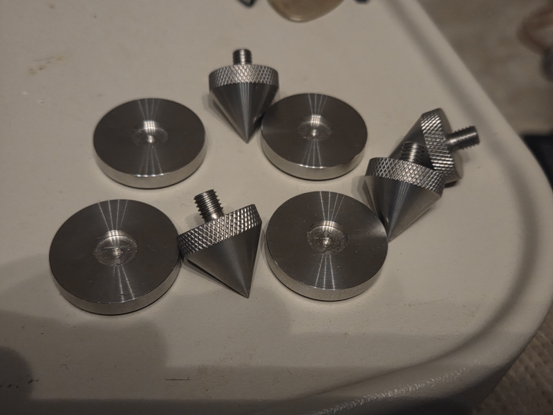 Isotek shoe and spikes M6 - Bild 1 av 2