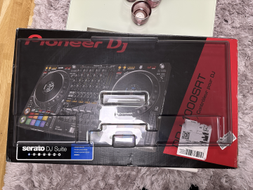 Pioneer DDJ-1000SRT (Serato) + Decksaver