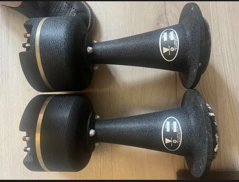 JBL H91 Signature Sound Horn & LE85 drivers JBL H91 Signature Sound Horn & LE85 drivers - Bild 3 av 4
