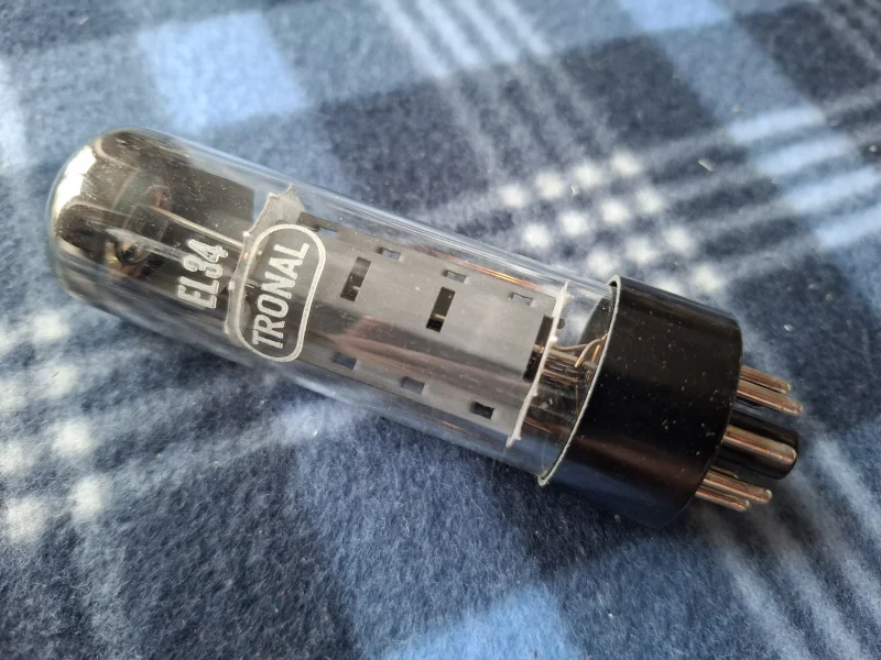 EL34 / 6ca7 TRONAL (RFT Östtyskland) Matchat kvartett NOS EL34 / 6ca7 TRONAL (RFT Östtyskland) Matchat kvartett NOS - Bild 2 av 6