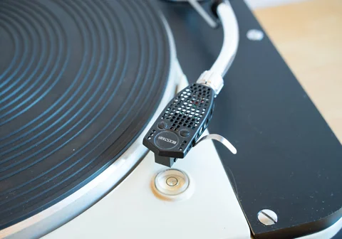 Thorens TD 124 med SME 3009 och ADC 25