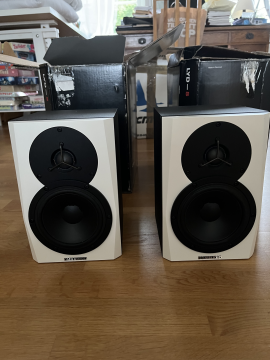 Dynaudio Lyd 5