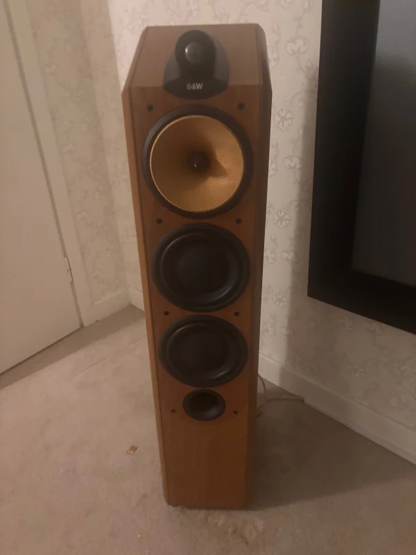 Bowers & Wilkins CDM9NT + HTM7 – High-End Ljudpaket Bowers & Wilkins CDM9NT + HTM7 – High-End Ljudpaket - Bild 1 av 3