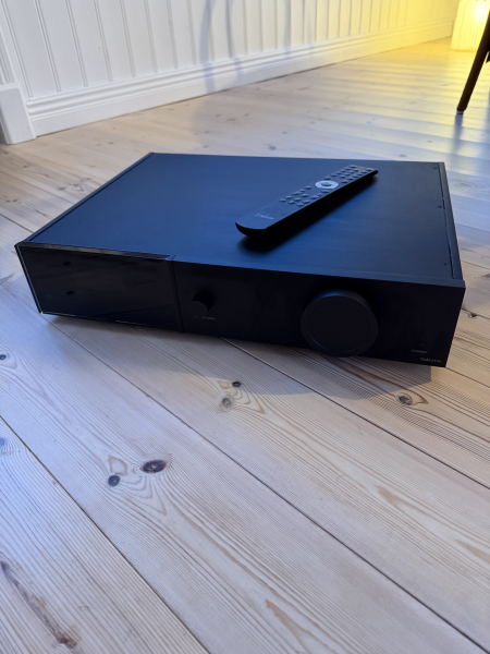 Lyngdorf TDAI 2170 Lyngdorf TDAI 2170 - Bild 1 av 3