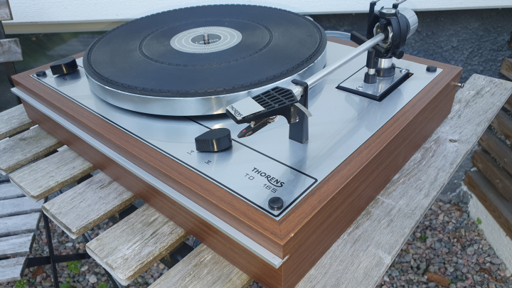 Thorens TD165 