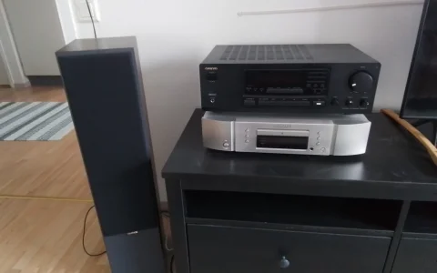 Komplett stereo med högtalare 