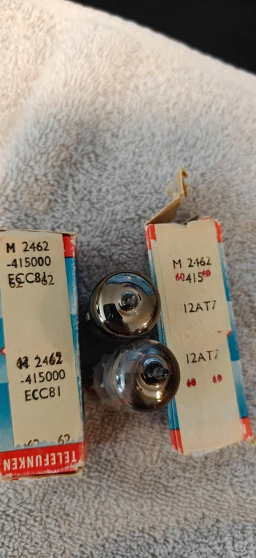 Telefunken ECC81&nbsp;12AT7 matchat par 45 graders Getter! - Bild 3 av 3