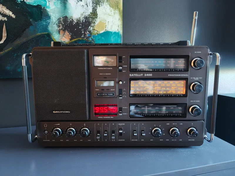Grundig Satellit 3400 Radio Grundig Satellit 3400 Radio - Bild 2 av 4