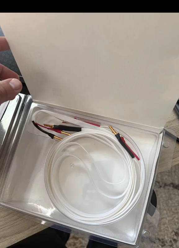 Nordost White Lightning högtalarkabel 2 × 2 m Nordost White Lightning högtalarkabel 2 × 2 m - Bild 1 av 4