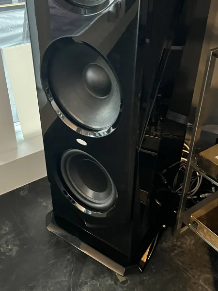 Legacy Valor + Wavelet II PRIS 239000.- Legacy Valor + Wavelet II PRIS 239000.- - Bild 3 av 7