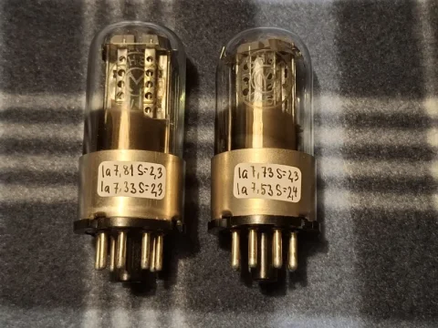 MELZ 6SN7 6H8C (6N8S) 1578 Holed Plates. NOS år 1957/19...