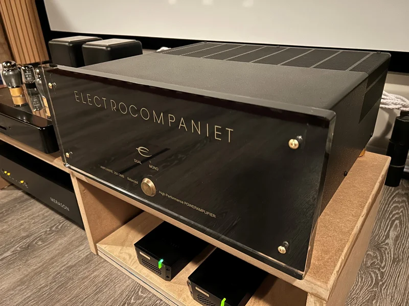 Electrocompaniet 250 DMB - Bild 1 av 2