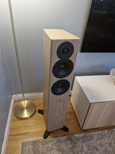 Dynaudio Evoke 30