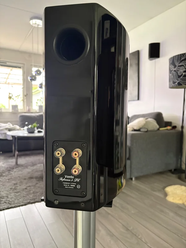 Canton Reference 9 med stativ - Bild 2 av 4